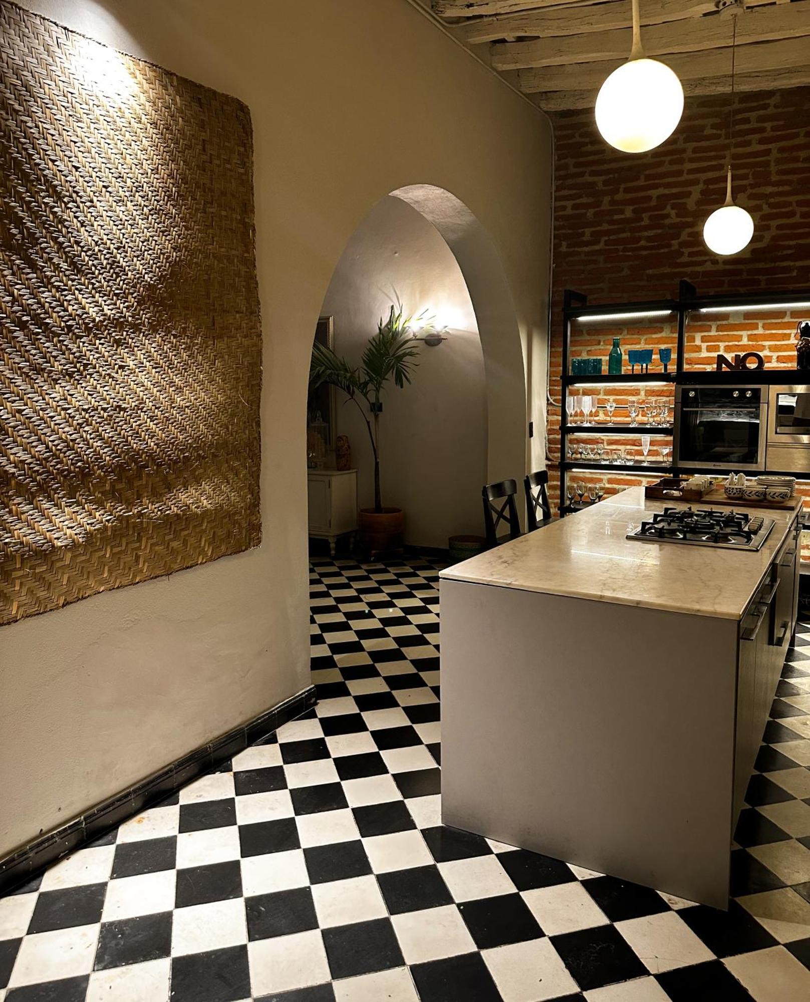 Casa Charlotte - Alma Hotel